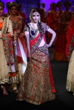 Soha Ali Khan walk the ramp for Vikram Phadnis show at Aamby Valley India Bridal Fashion Week 2012 Day 5 in Mumbai on 16th Sept 2012 (188).JPG